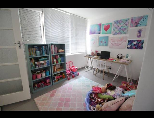 2.5 BEDROOM FLAT RENTED IN MORNINGSIDE
